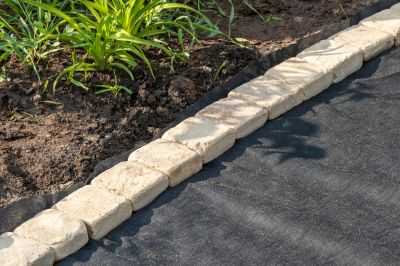 Get Stone Lawn Edging Service!